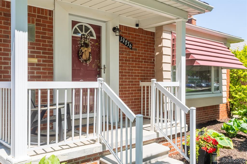 19036 Champaign Road Allen Park, MI 48101 - Photo 5 of 38 Gallery Image 5
