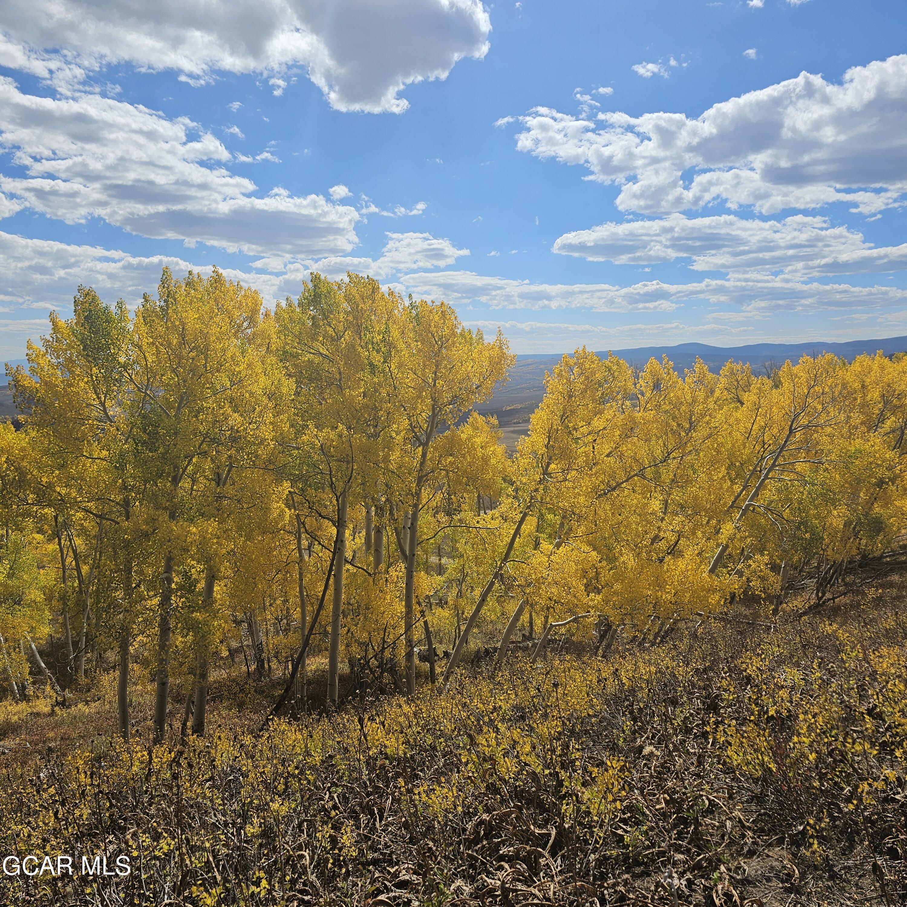 520 Gcr 284 Kremmling, CO 80459 - Photo 2 of 14 a view of sky view