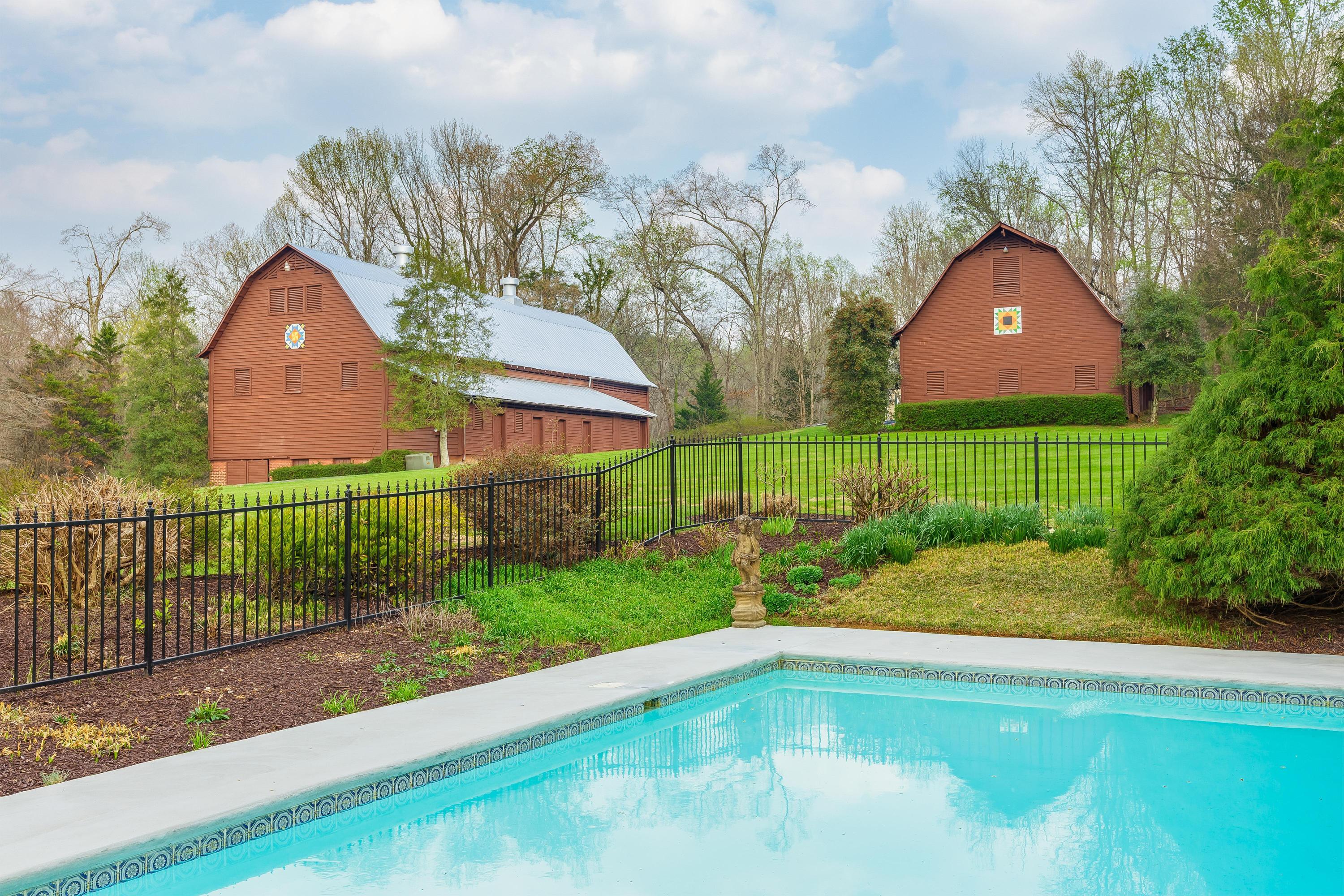 1025 Cedar Springs Road Athens, TN 37303 - Photo 24 of 103 Barn