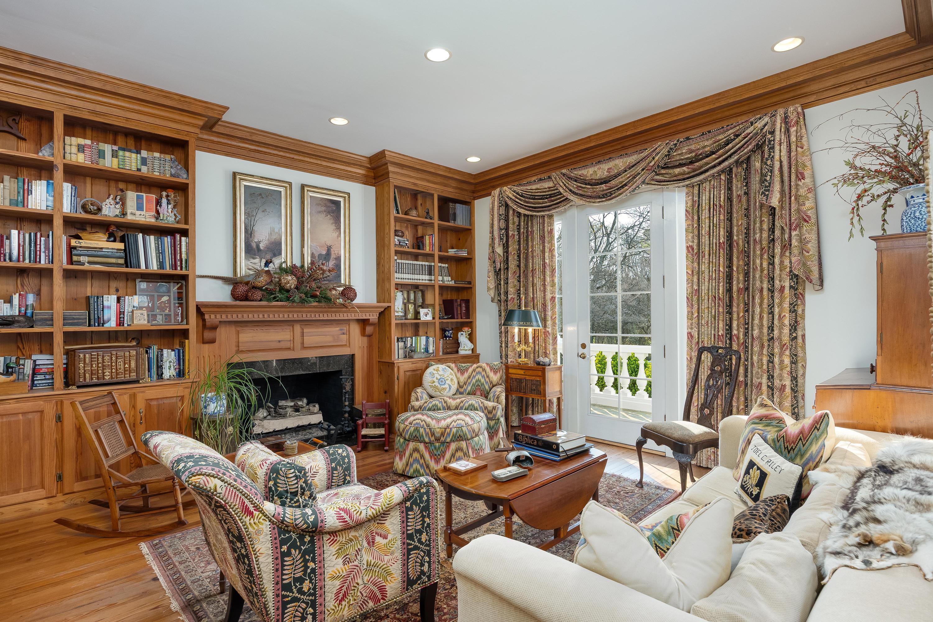1025 Cedar Springs Road Athens, TN 37303 - Photo 38 of 103 Family room