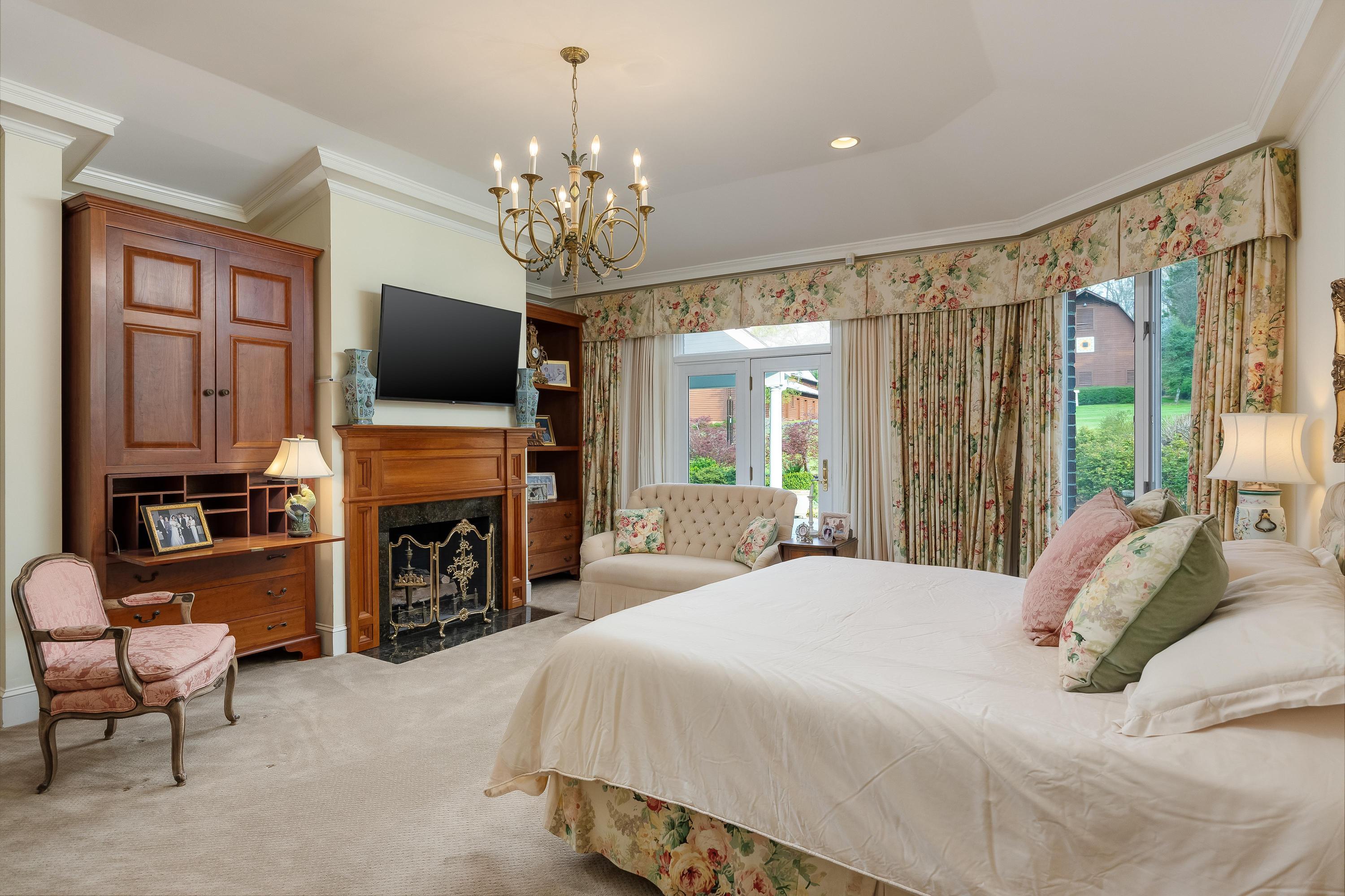 1025 Cedar Springs Road Athens, TN 37303 - Photo 62 of 103 Primary bedroom