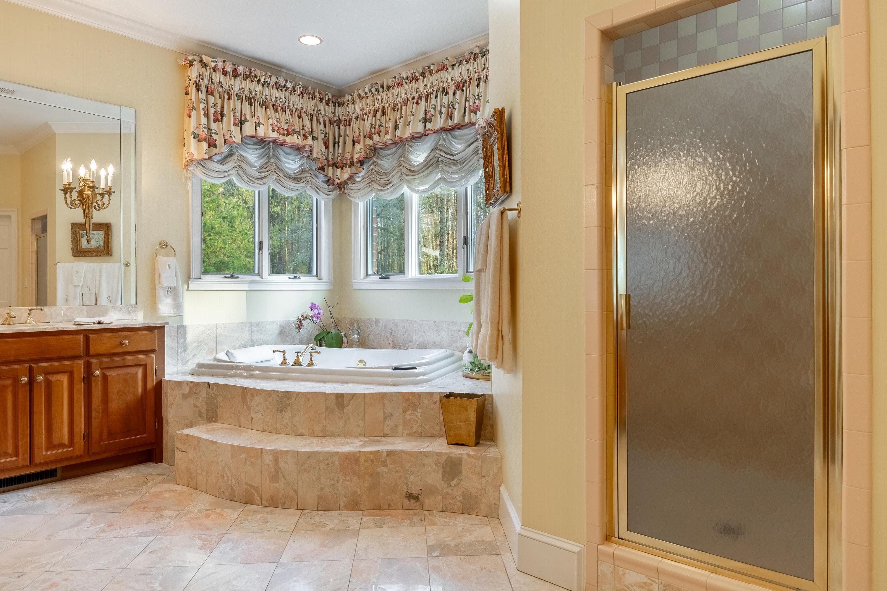 1025 Cedar Springs Road Athens, TN 37303 - Photo 67 of 103 Primary bathroom