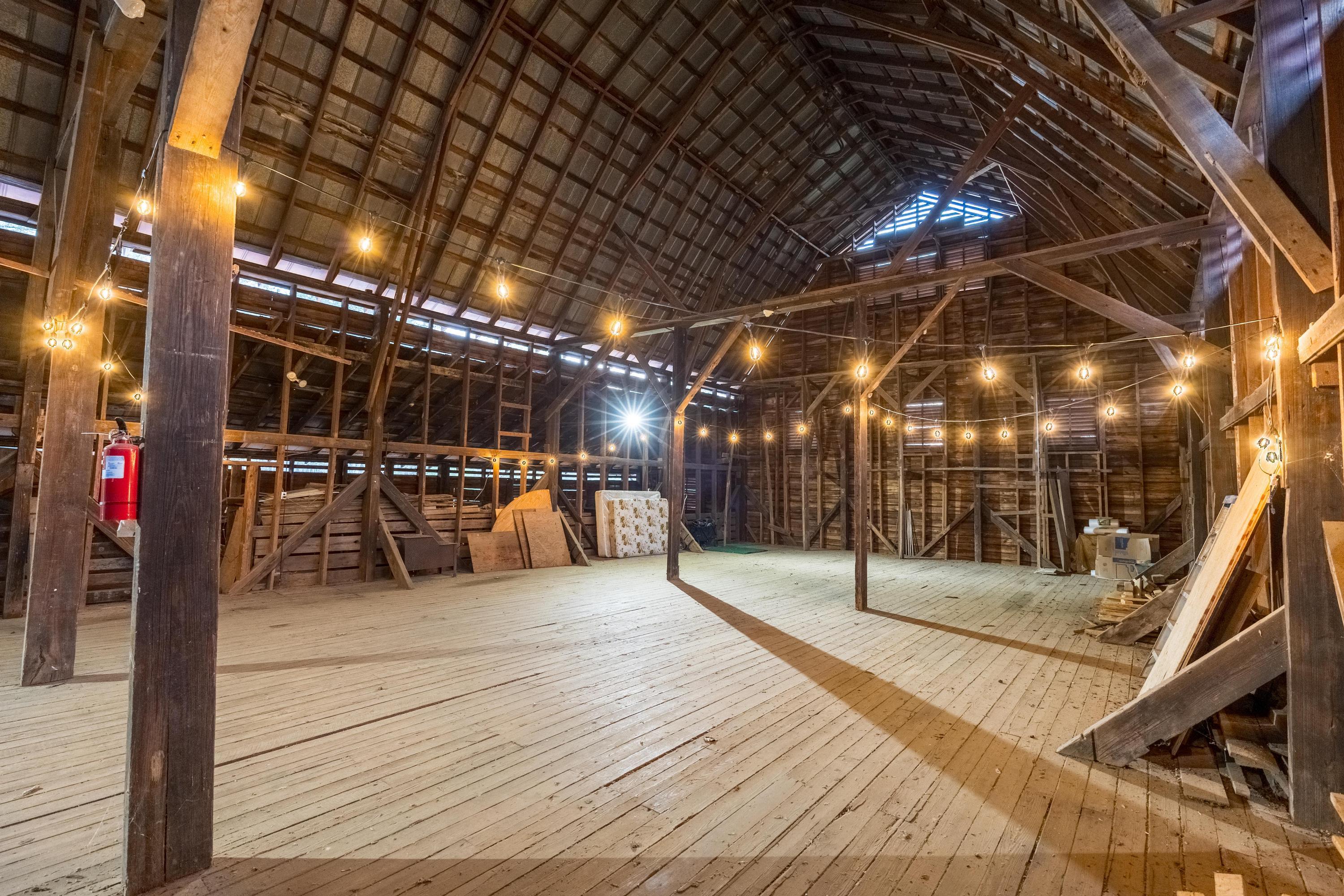 1025 Cedar Springs Road Athens, TN 37303 - Photo 88 of 103 Barn