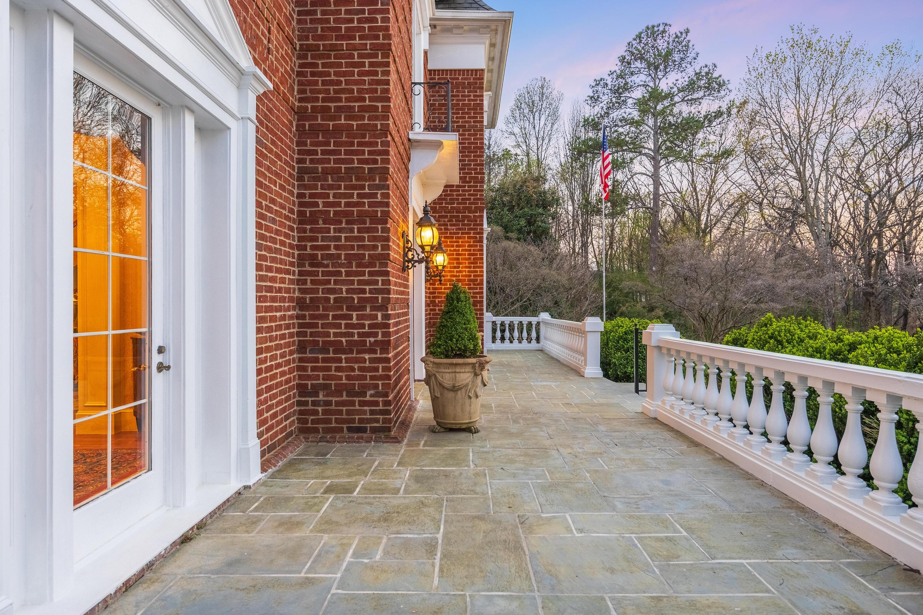 1025 Cedar Springs Road Athens, TN 37303 - Photo 93 of 103 Front Porch