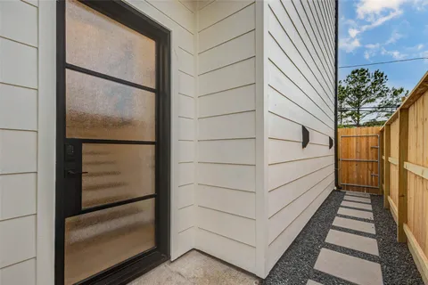 $549,900 | 3305 St Emanuel Street, Houston, TX 77004