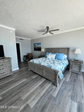 $2,799 | 2060 Beach Boulevard, Unit 804, Biloxi, MS 39531