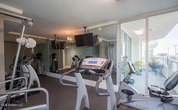 $2,799 | 2060 Beach Boulevard, Unit 804, Biloxi, MS 39531
