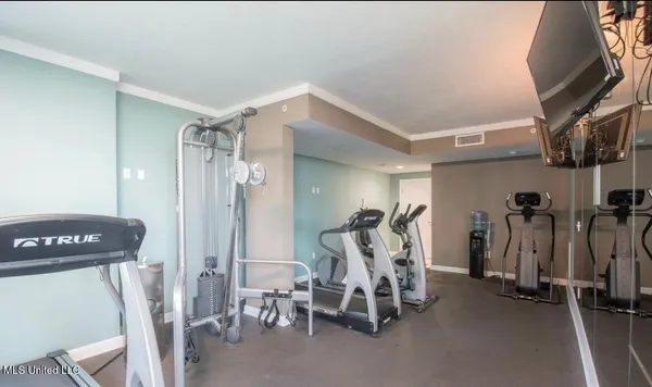 $2,799 | 2060 Beach Boulevard, Unit 804, Biloxi, MS 39531