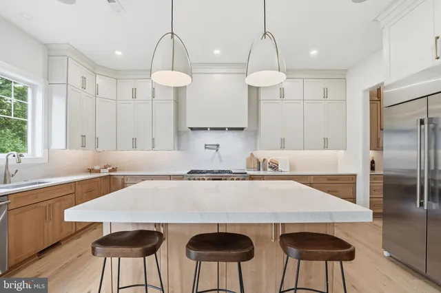 $2,195,000 | 1945 Leonard Road, Falls Church, VA 22043