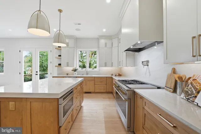 $2,195,000 | 1945 Leonard Road, Falls Church, VA 22043