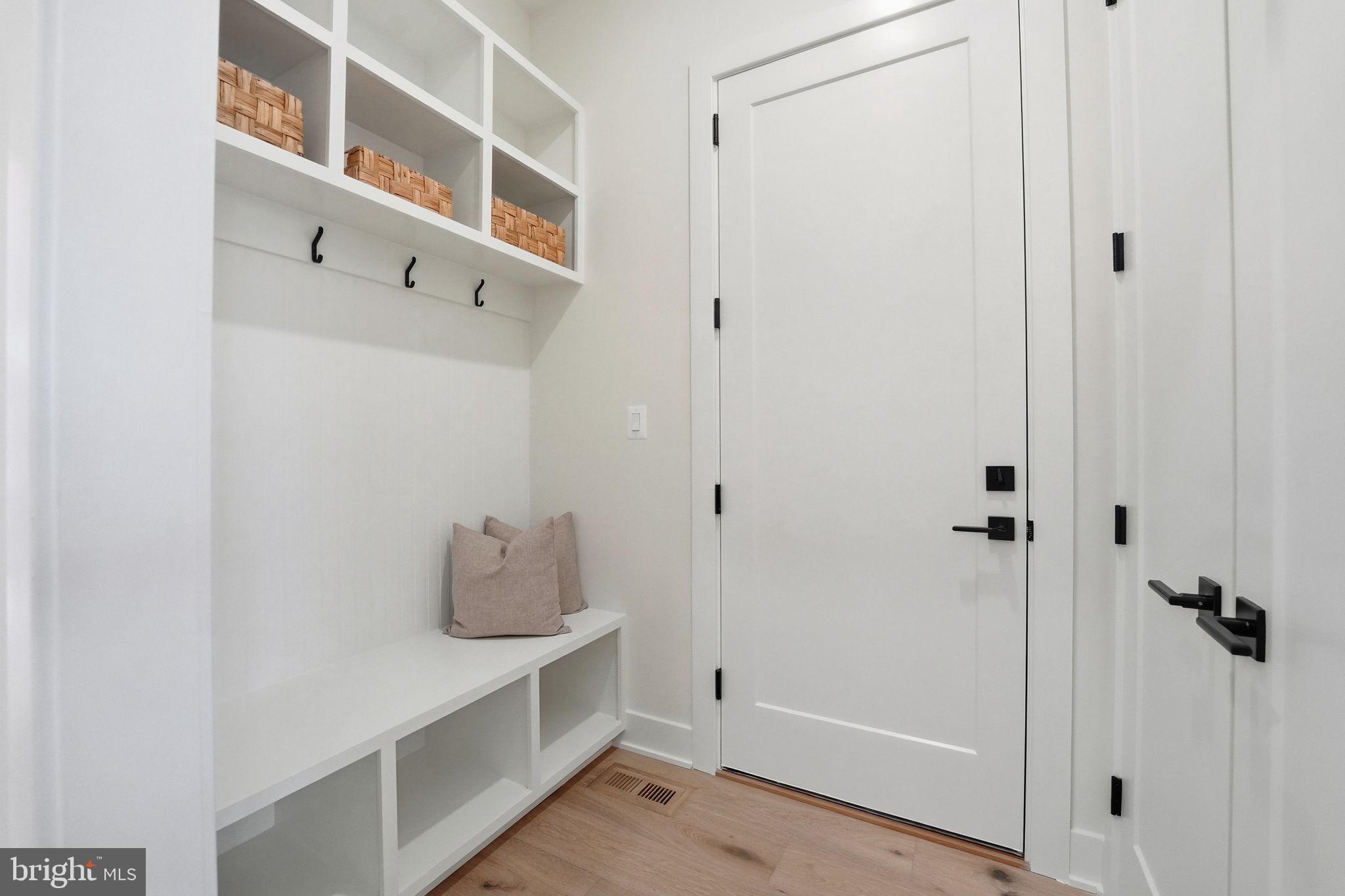 1945 Leonard Road Falls Church, VA 22043 - Photo 36 of 95