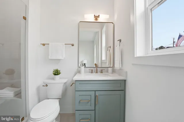 $2,195,000 | 1945 Leonard Road, Falls Church, VA 22043