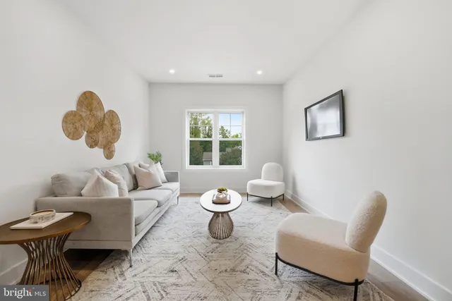 $2,195,000 | 1945 Leonard Road, Falls Church, VA 22043