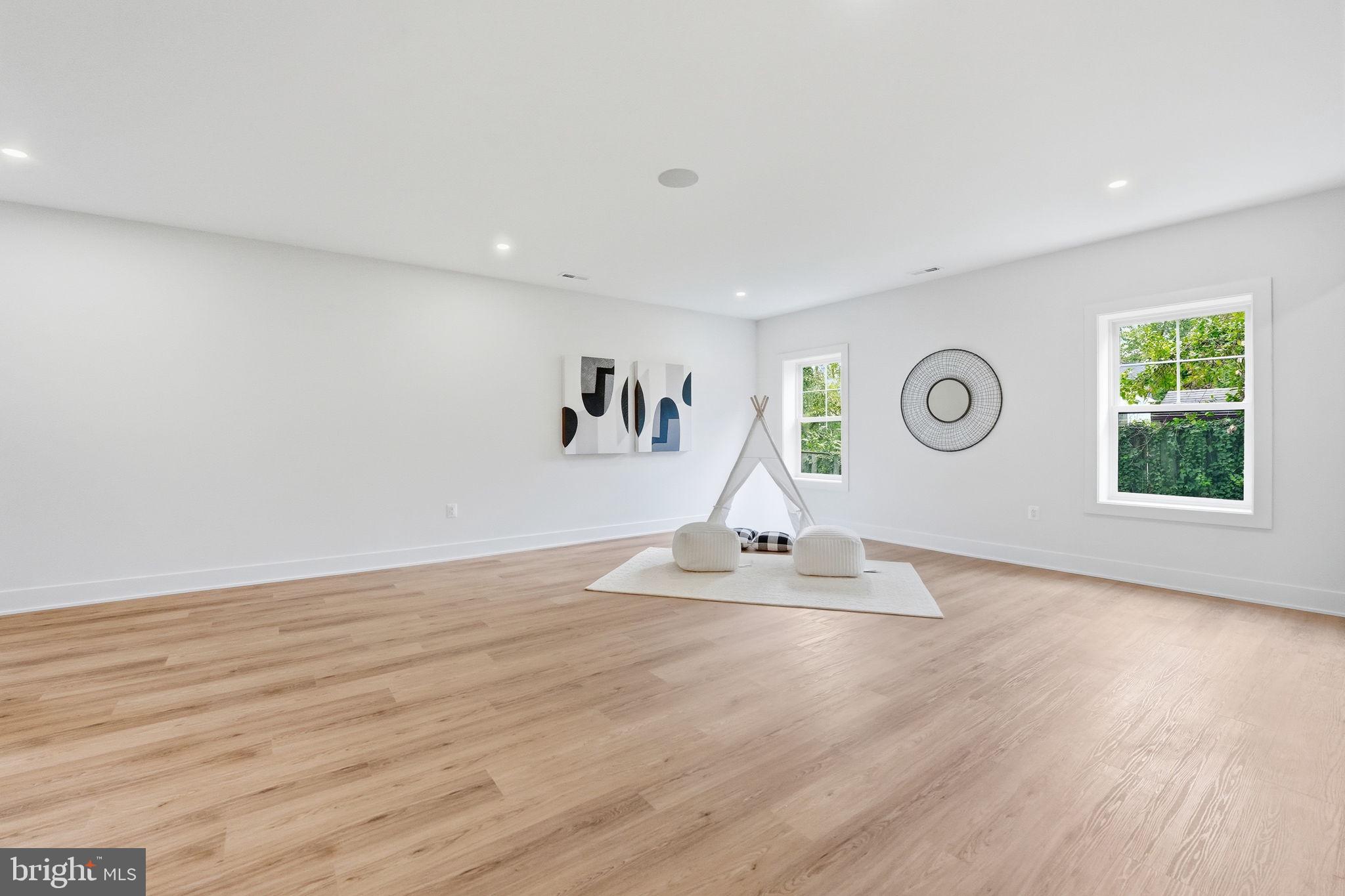 1945 Leonard Road Falls Church, VA 22043 - Photo 79 of 95