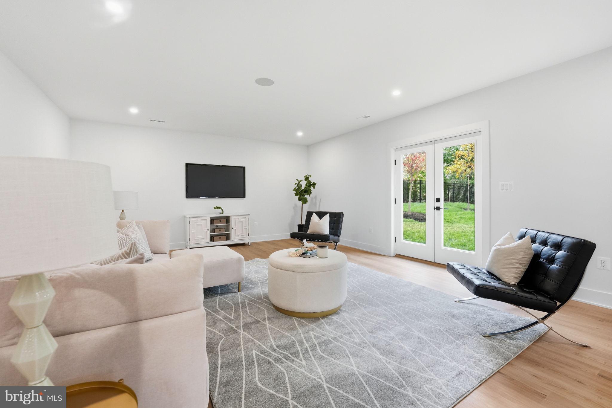 1945 Leonard Road Falls Church, VA 22043 - Photo 80 of 95