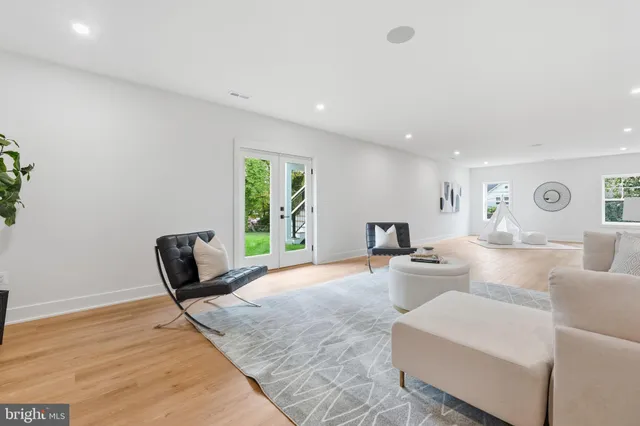 $2,195,000 | 1945 Leonard Road, Falls Church, VA 22043