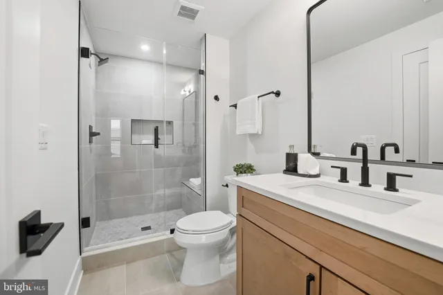 $2,195,000 | 1945 Leonard Road, Falls Church, VA 22043