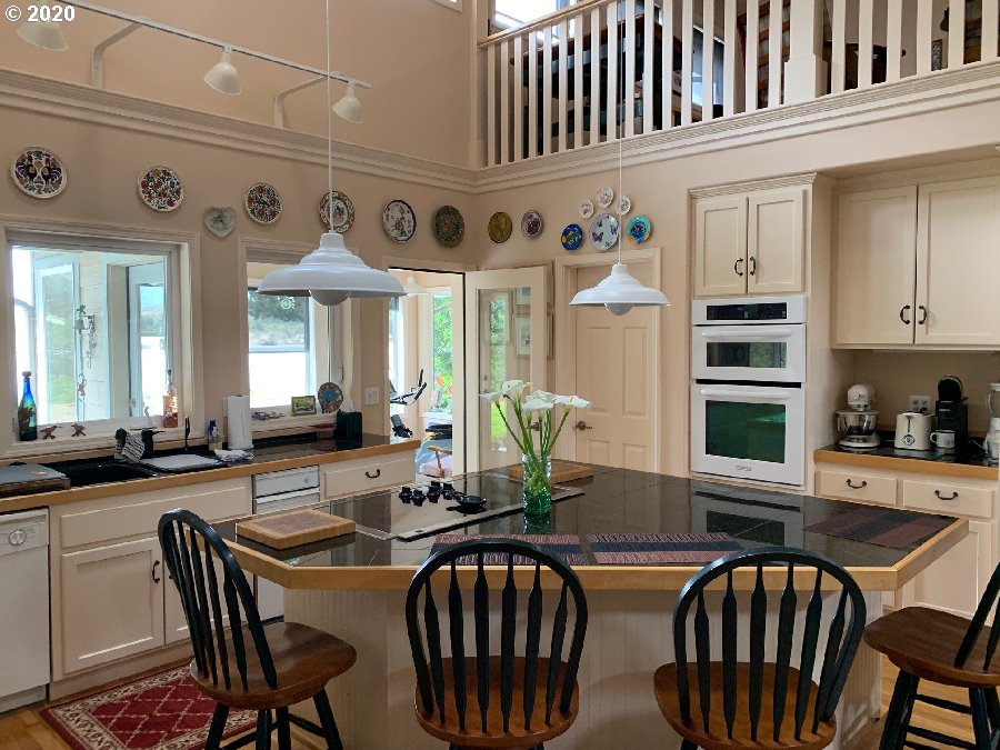 911 Rhododendron Drive Florence, OR 97439 - Photo 11 of 31 Gallery Image 11