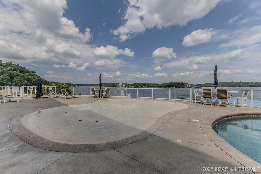 100 Trinity Pointe Drive, Unit 2L Camdenton, MO 65020 - Photo 36 of 43