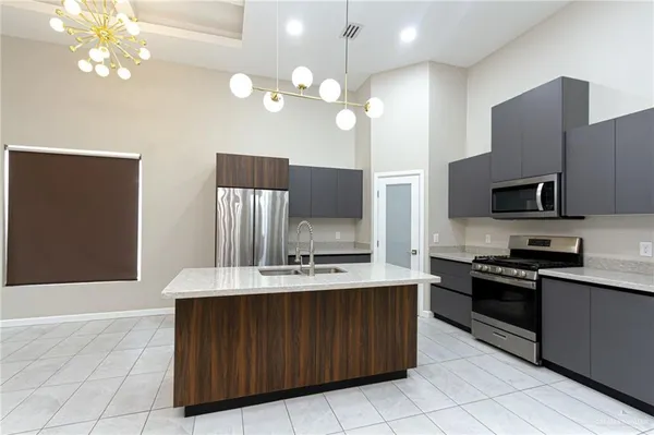 $2,000 | 2700 Garman Street, Edinburg, TX 78542