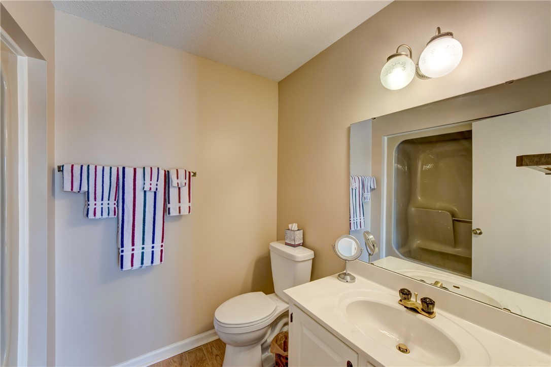 628 Seminole Point Road Fair Play, SC 29643 - Photo 23 of 29 Gallery Image 23