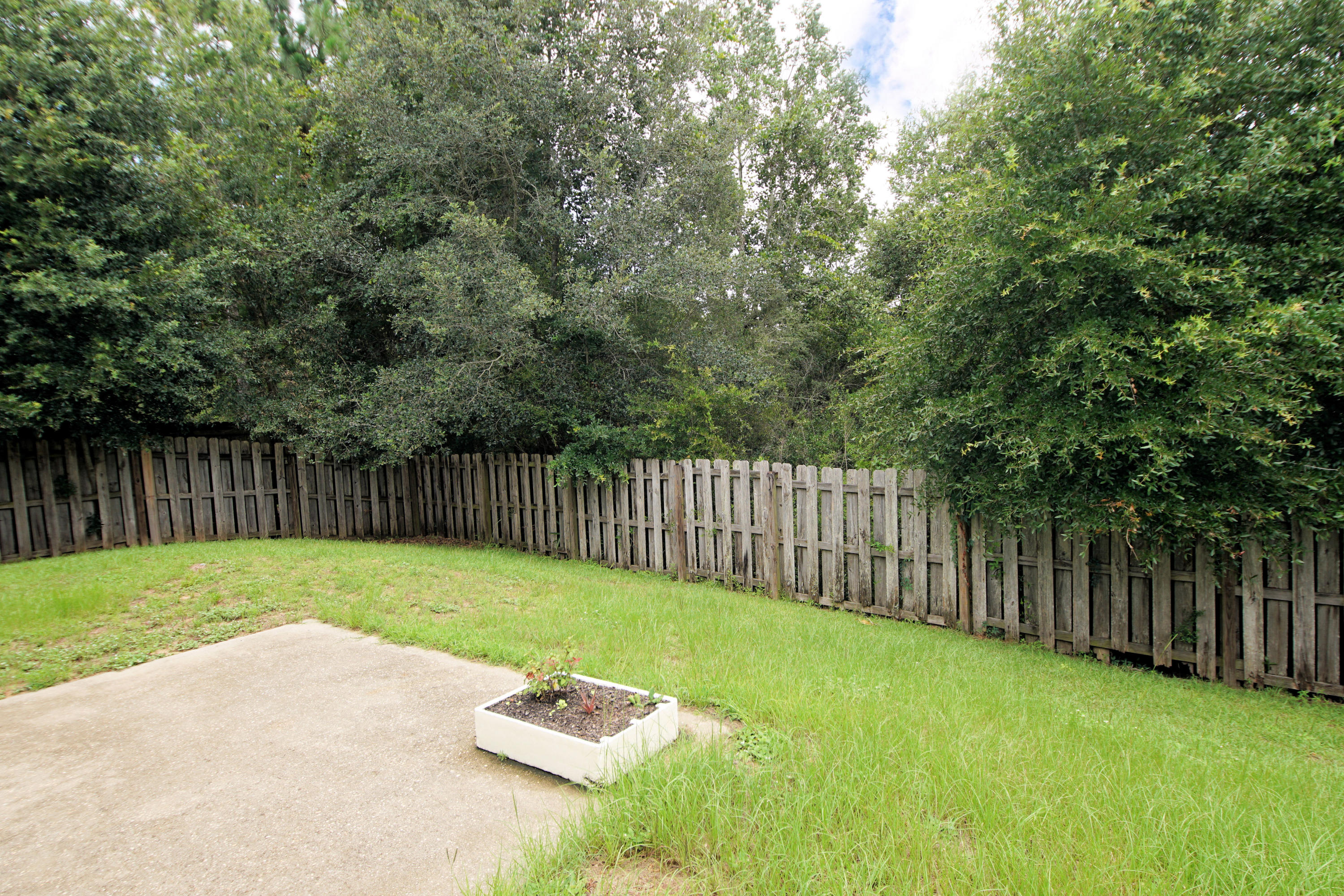 236 Limestone Circle Crestview, FL 32539 - Photo 27 of 32 236LimestoneYard2