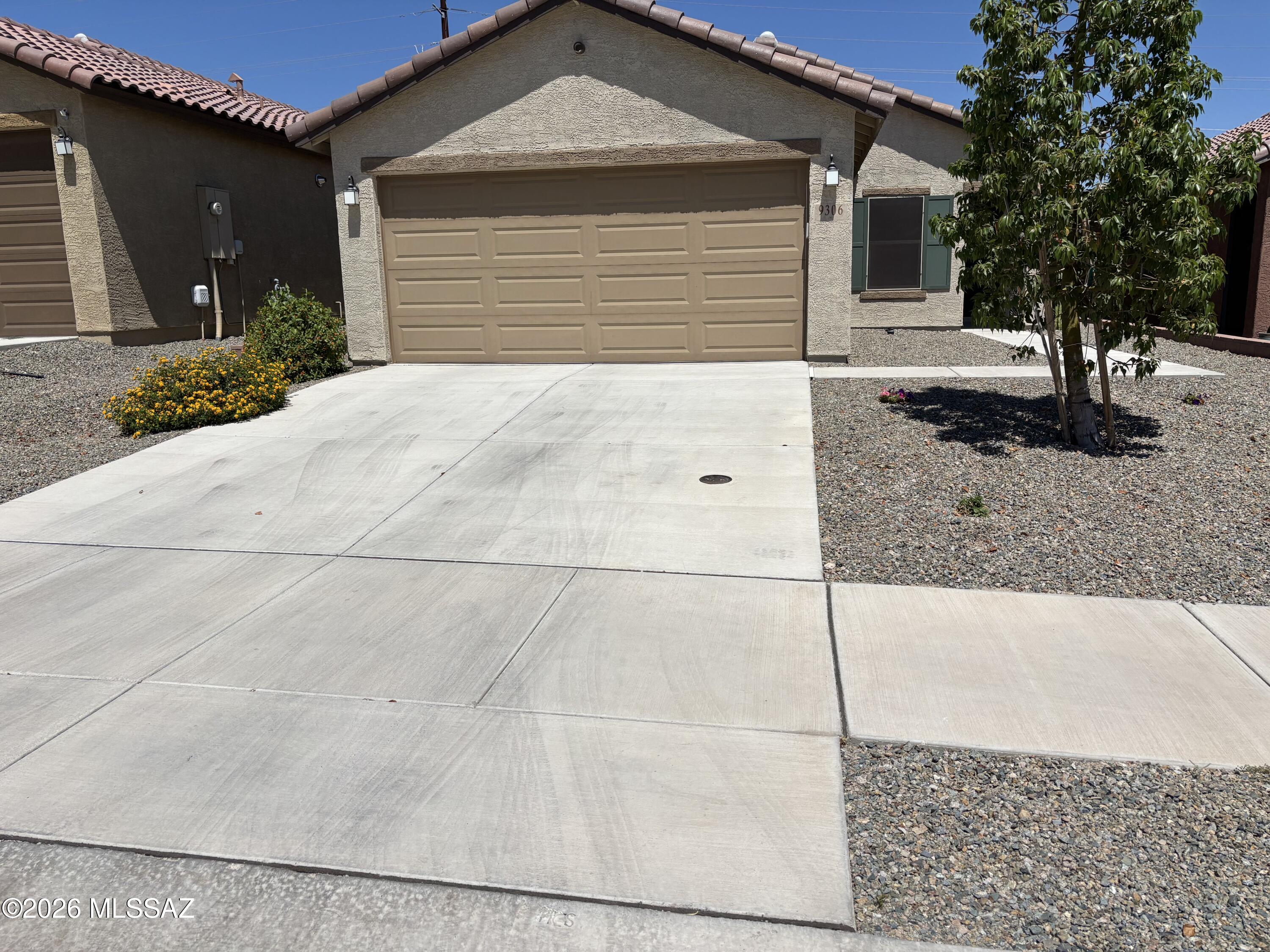 9306 North Agave Gold Road Tucson, AZ 85742 - Photo 3 of 24