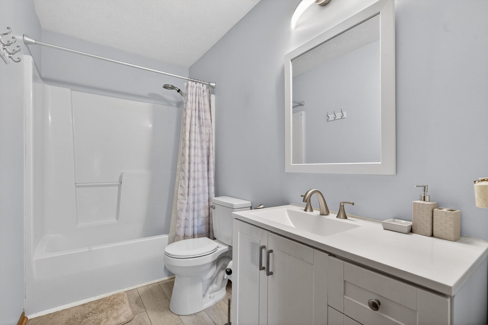 805 Addleman Street Joliet, IL 60431 - Photo 20 of 31 a bathroom with a sink toilet tub and shower