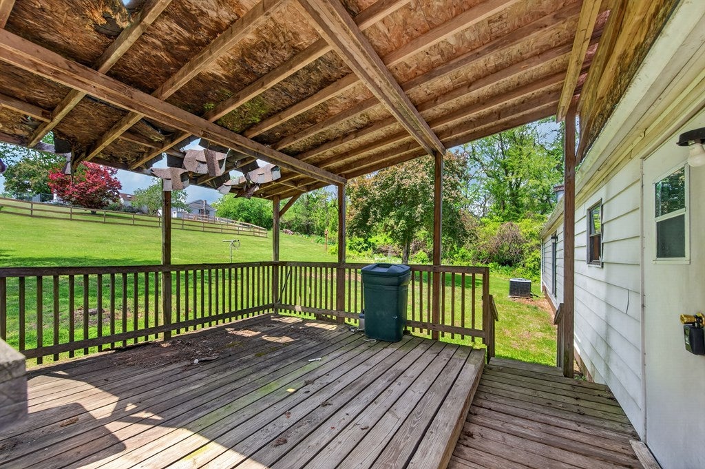 6135 Parrott Mountain Road Parrott, VA 24132 - Photo 52 of 66 Gallery Image 52