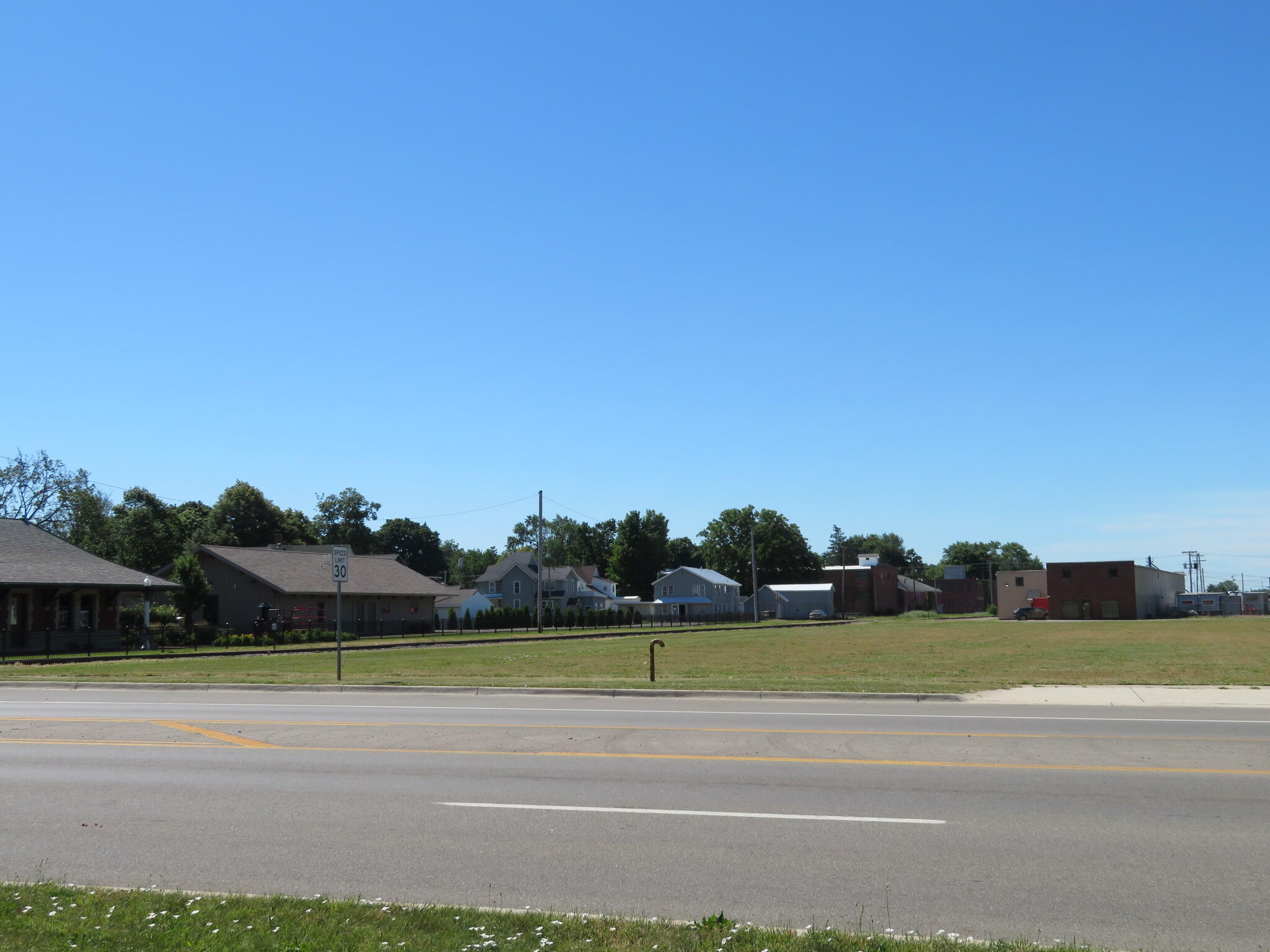 410 West Chicago Road Sturgis, MI 49091 - Photo 2 of 9 Front