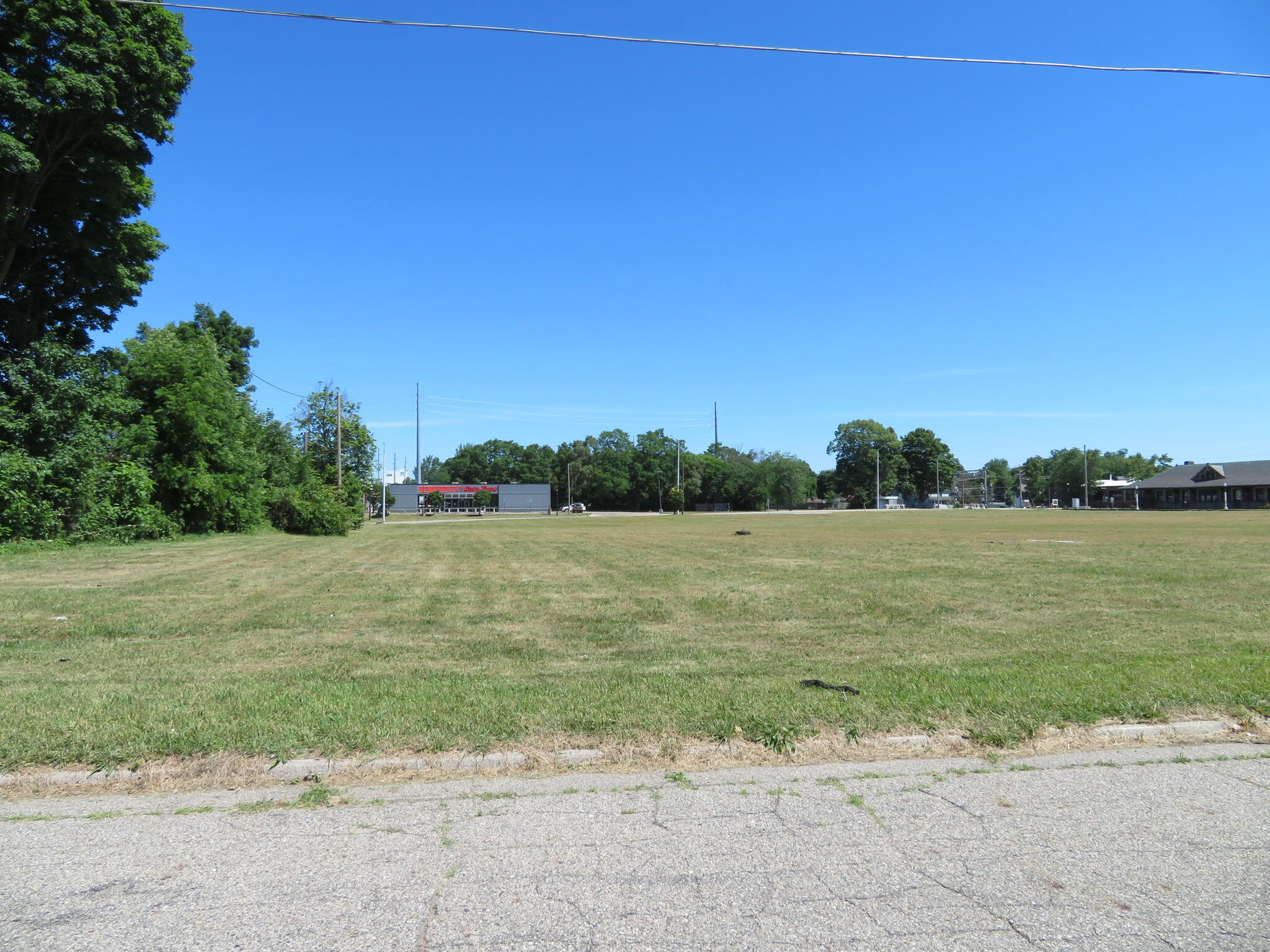 410 West Chicago Road Sturgis, MI 49091 - Photo 7 of 9 Back