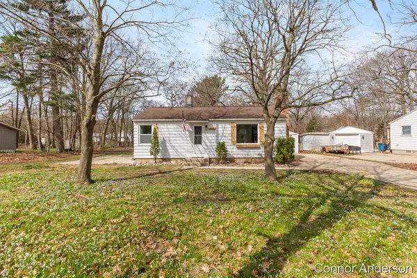$265,000 | 15403 Pine Street, Grand Haven, MI 49417