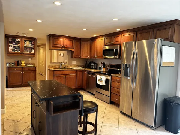 $569,900 | 53 Bicentennial Way, North Providence, RI 02911