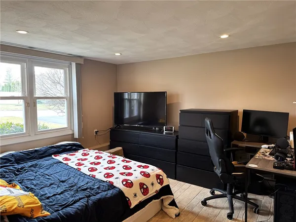 $569,900 | 53 Bicentennial Way, North Providence, RI 02911