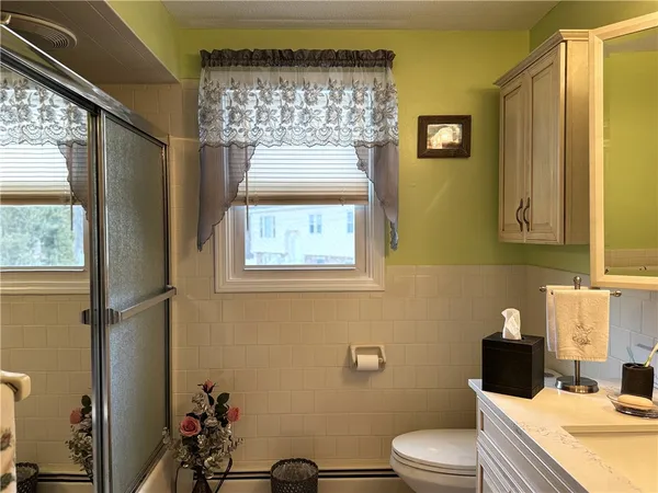 $569,900 | 53 Bicentennial Way, North Providence, RI 02911