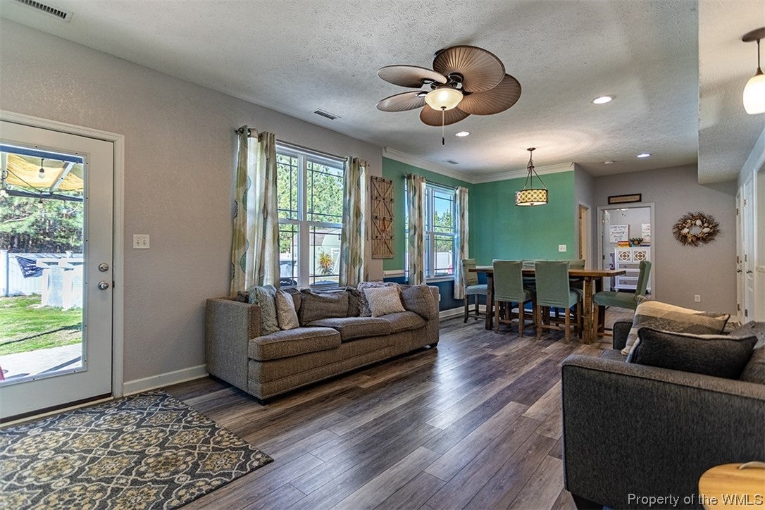 3942 Ordinary Loop Hayes, VA 23072 - Photo 11 of 30 Gallery Image 11