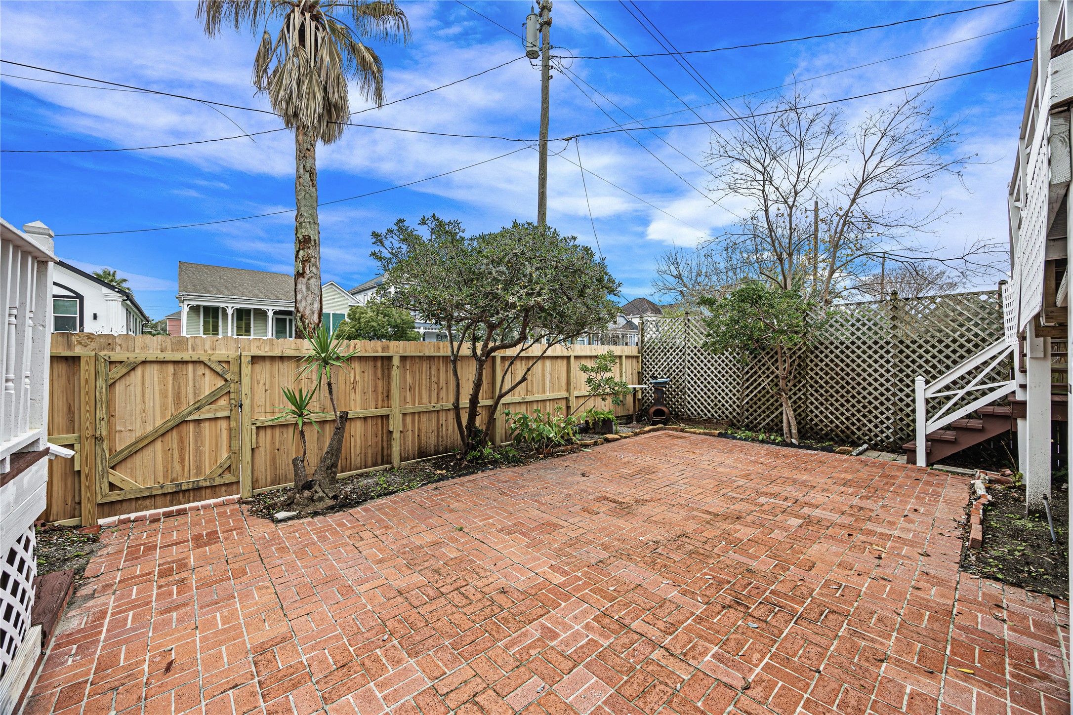 1723 Rosenberg Street Galveston, TX 77550 - Photo 35 of 38 Spacious Courtyard