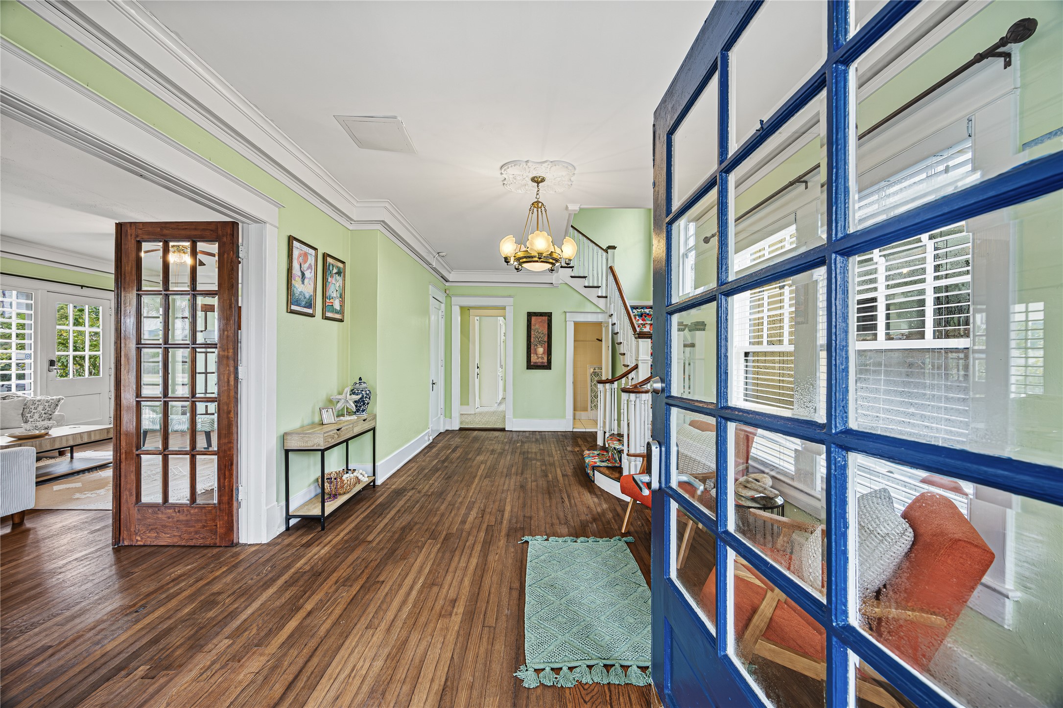 1723 Rosenberg Street Galveston, TX 77550 - Photo 6 of 38 Elegant front entry leading into the home.