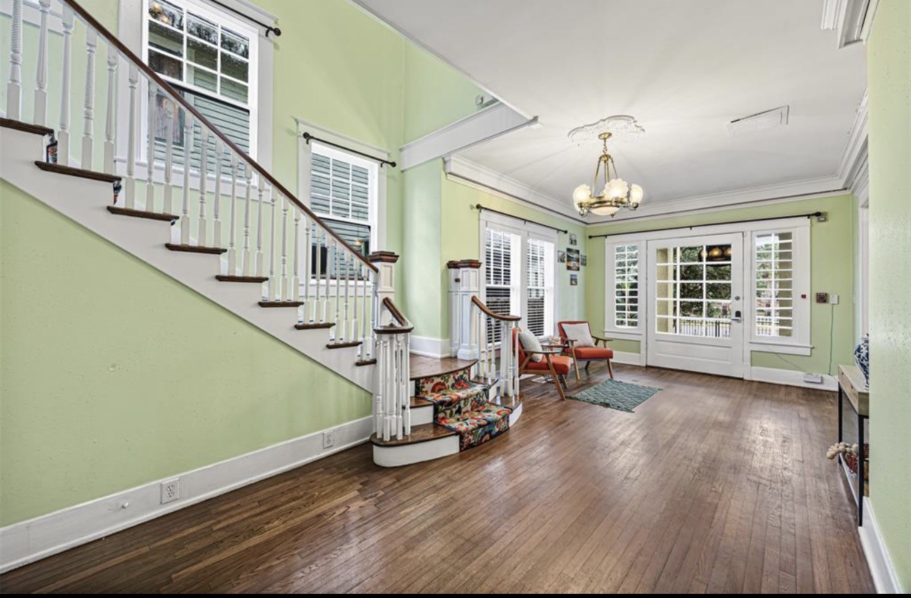 1723 Rosenberg Street Galveston, TX 77550 - Photo 7 of 38 Grand staircase