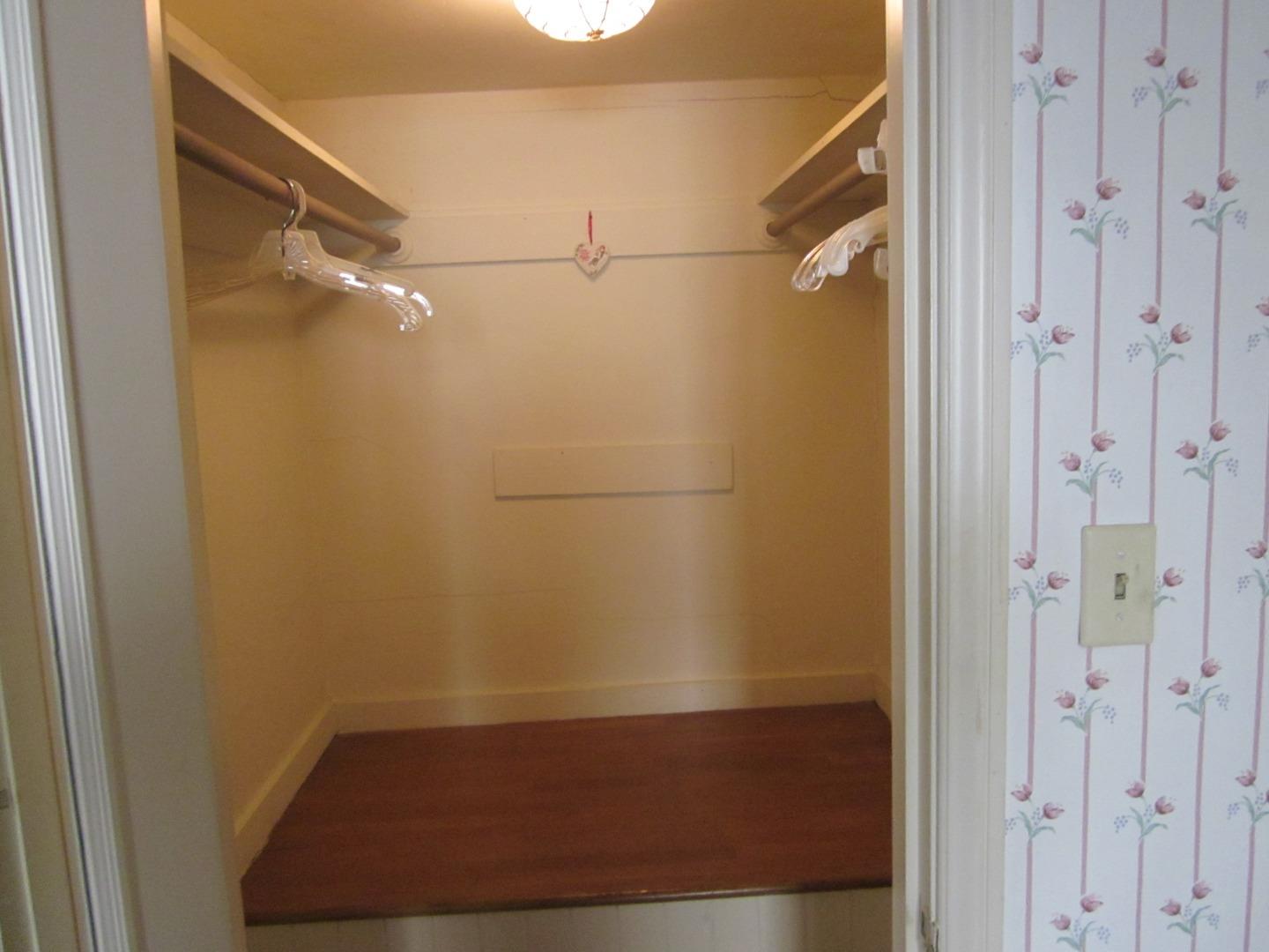 765 Willborough Road Burlingame, CA 94010 - Photo 14 of 21 Gallery Image 14