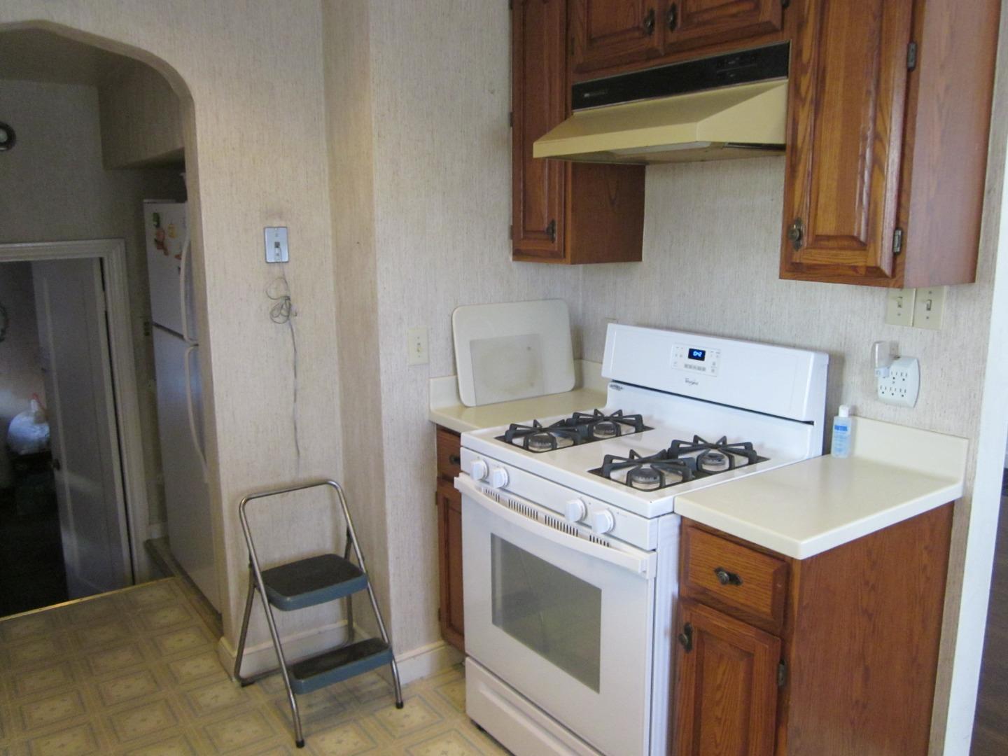 765 Willborough Road Burlingame, CA 94010 - Photo 7 of 21 Gallery Image 7