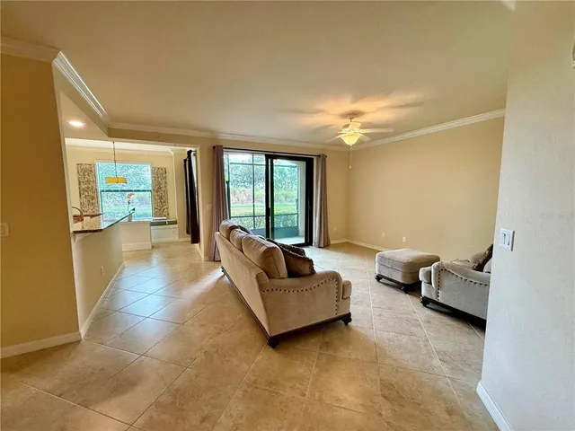 $389,000 | 5538 Palmer Circle, Unit 104, Bradenton, FL 34211