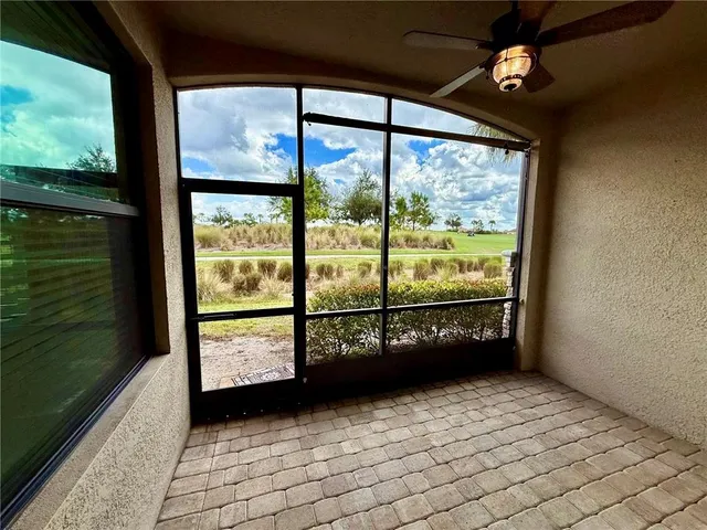 $389,000 | 5538 Palmer Circle, Unit 104, Bradenton, FL 34211