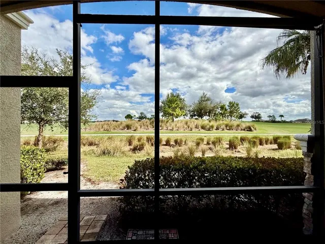 $389,000 | 5538 Palmer Circle, Unit 104, Bradenton, FL 34211