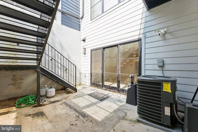 $3,625 | 1705 Trinidad Avenue Northeast, Unit 2, Washington, DC 20002