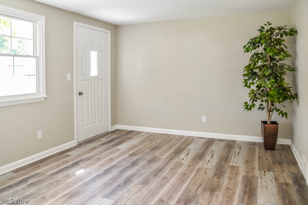 181 South Hickin Street Rittman, OH 44270 - Photo 2 of 19 Living Room