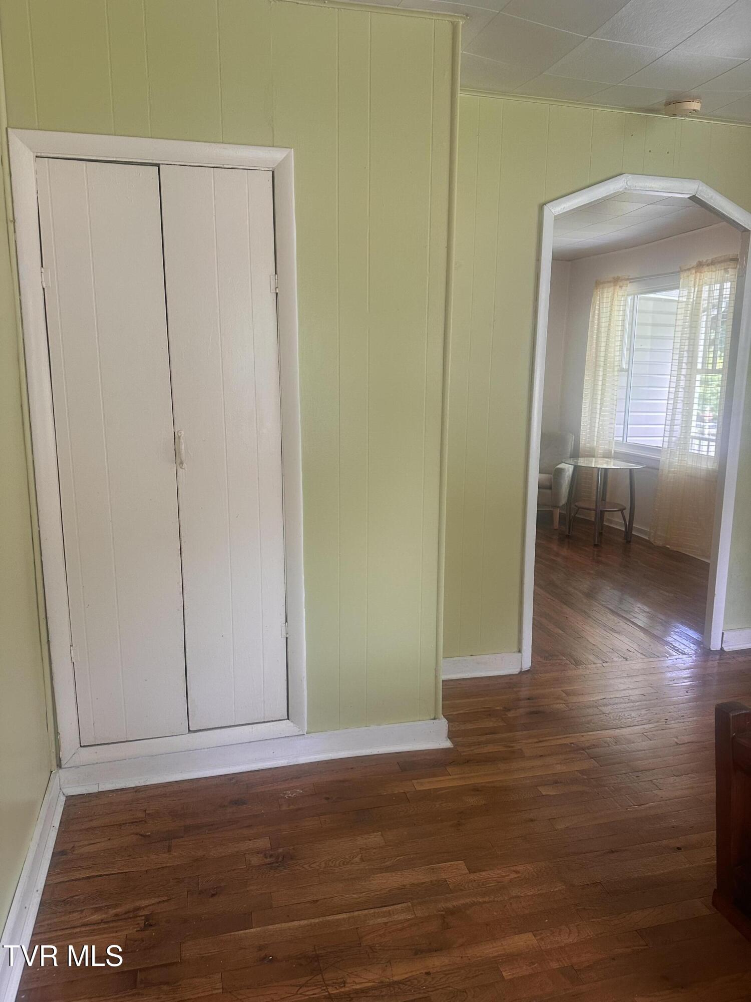 1012 Ward Fork Road Grundy, VA 24614 - Photo 17 of 37 IMG_2943
