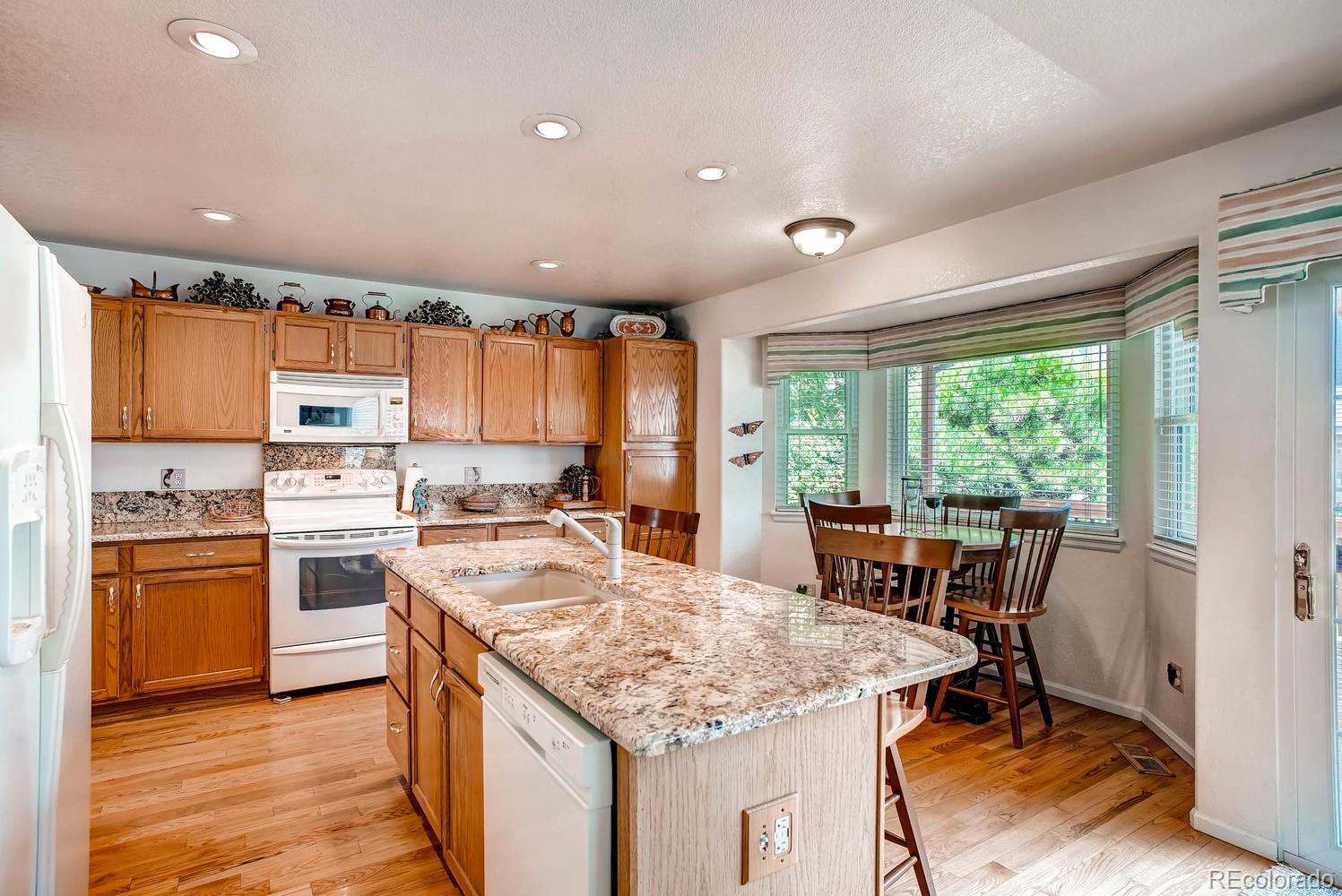 8268 South Reed Way Littleton, CO 80128 - Photo 8 of 28 Gallery Image 8