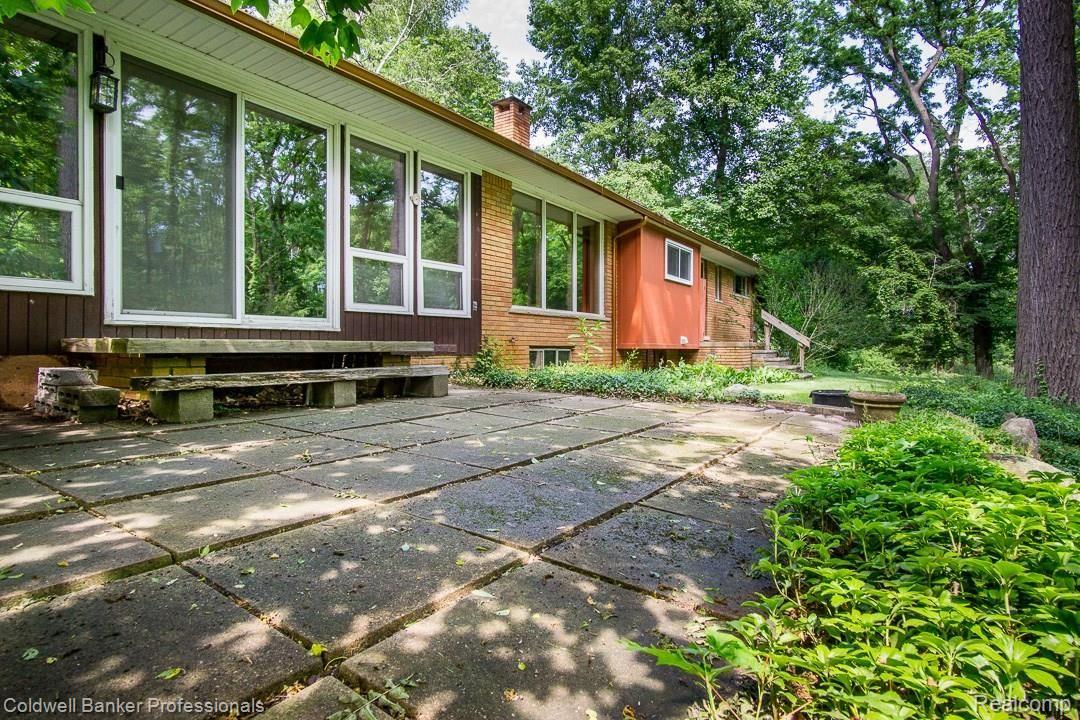 1439 Gracedale Drive Rochester, MI 48309 - Photo 29 of 32 1439-Gracedale-029.jpg
