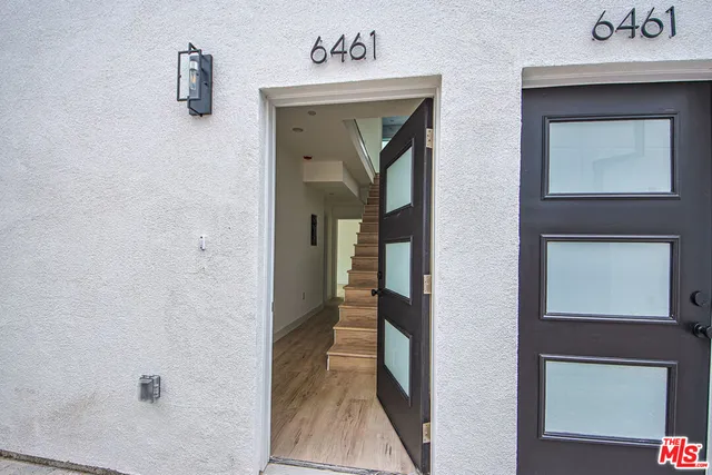 $3,895,000 | 6461 Woodley Avenue, Van Nuys, CA 91406